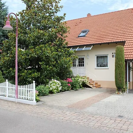 Ferienwohnung Fleck Apartman Rust
